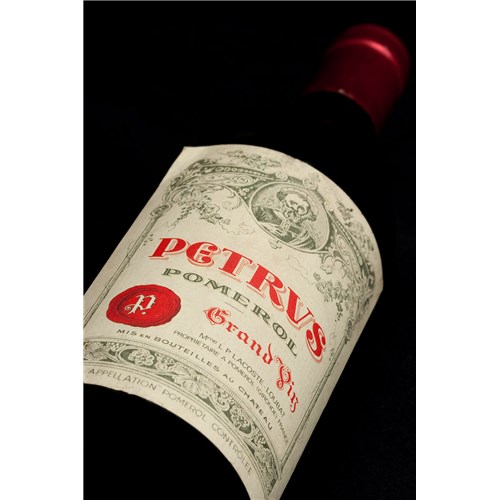 Château Petrus-Pomerol 1995 4df5d4d9d819b397555d03cedf085f48 